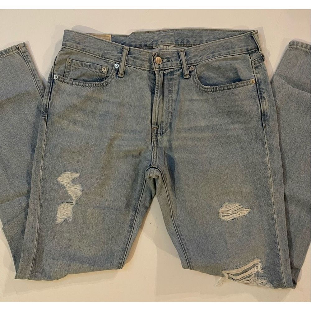 Abercrombie & Fitch Distressed Denim Jean